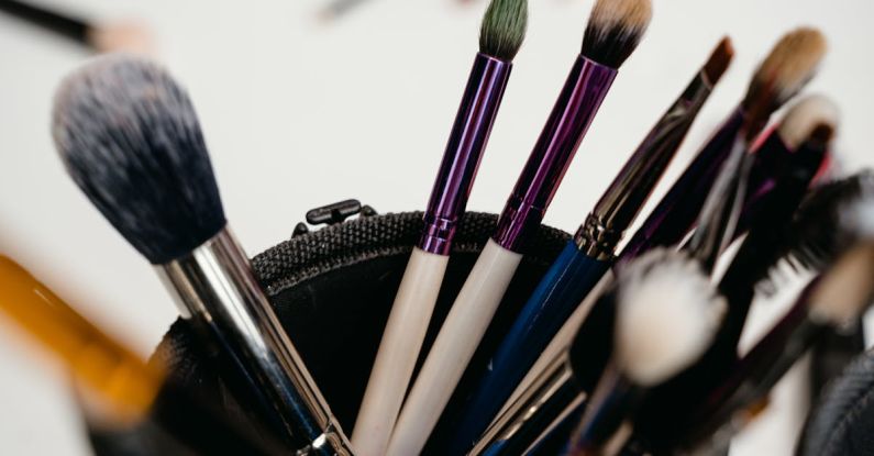Sonic Facial Brushes - Assorted Makeup Brush Set